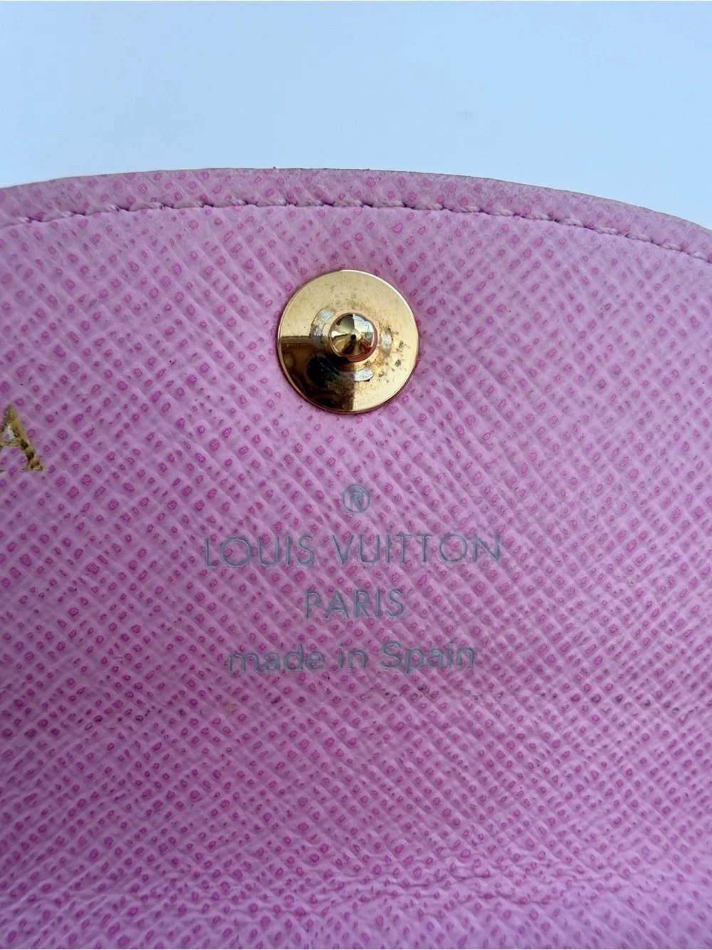 Louis Vuitton compact louis